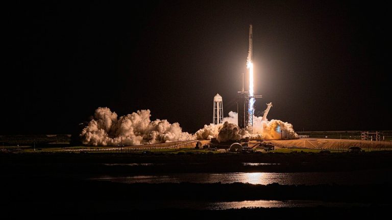 SpaceX to Launch Four Civilians to Orbit in Mission Inspiration4