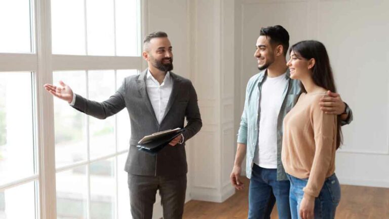 How to Become a Real Estate Agent