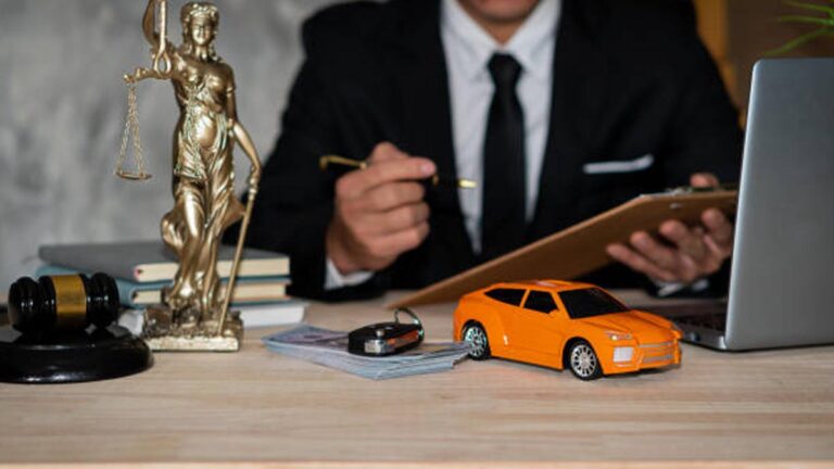 How Much Car Accident Lawyer Charge