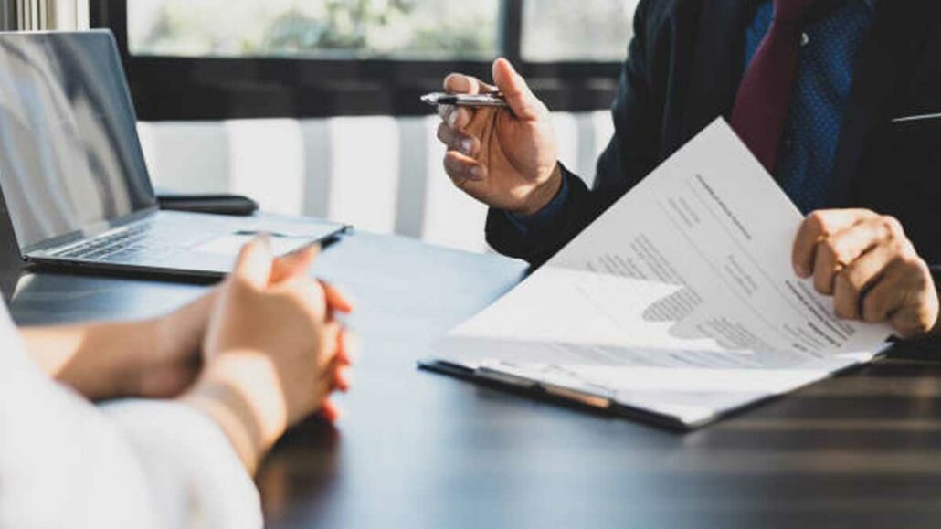 How Much Does a Lawyer Charge to Transfer a Deed